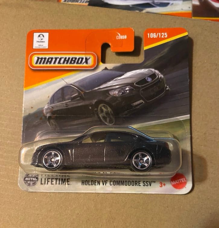 Matchbox Holden VF Commodore SSV, Ophalen of Verzenden, Nieuw, Auto