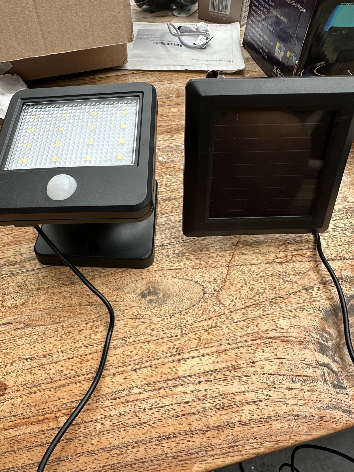 Led Solar Schijnwerper met Bewegingssensor Koel Wit, Ophalen of Verzenden, Nieuw