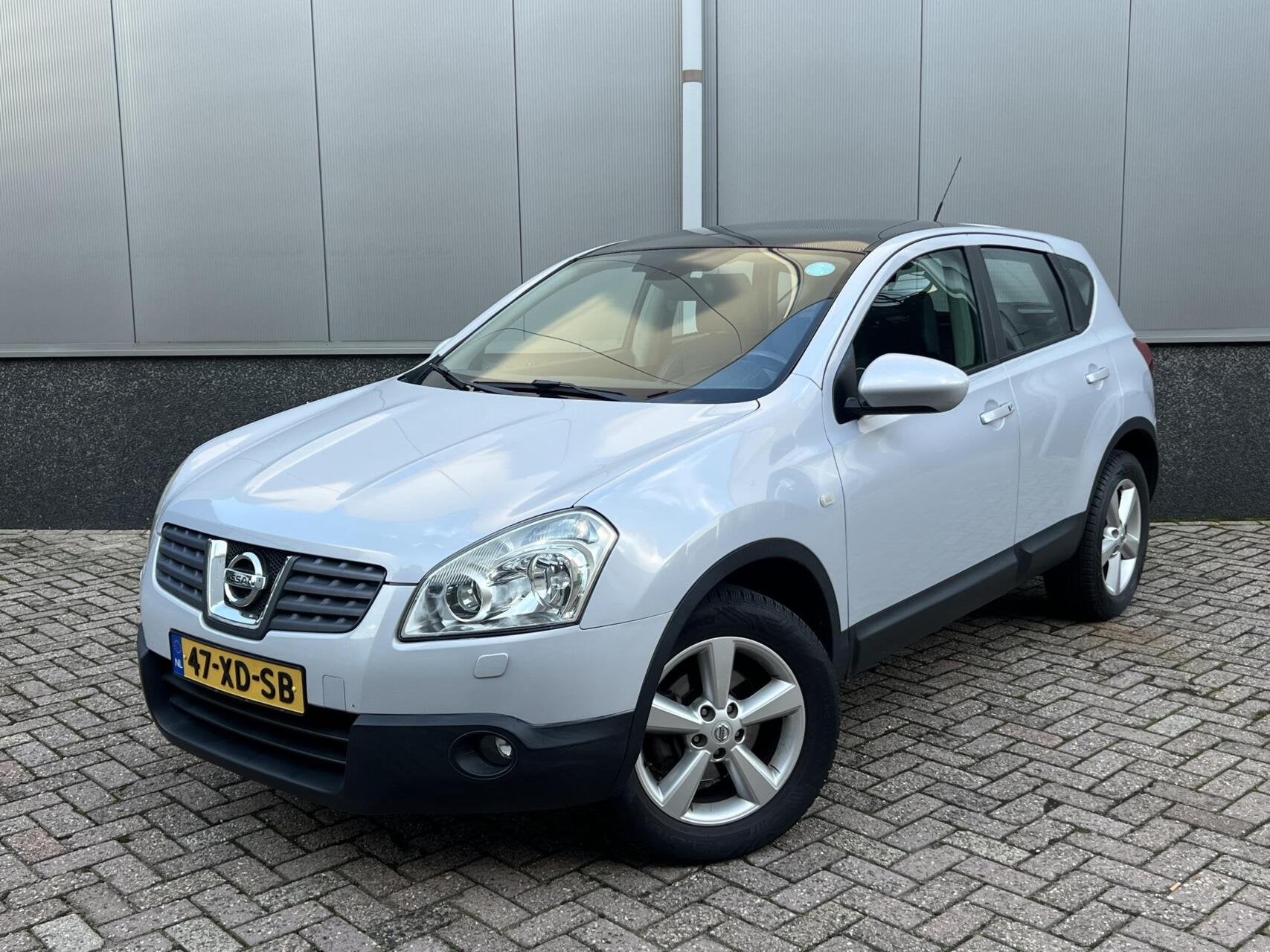 Nissan Qashqai 2.0 Tekna Premium Pano Keyless Climate NAP, Voorwielaandrijving, Gebruikt, 4 cilinders, Handgeschakeld