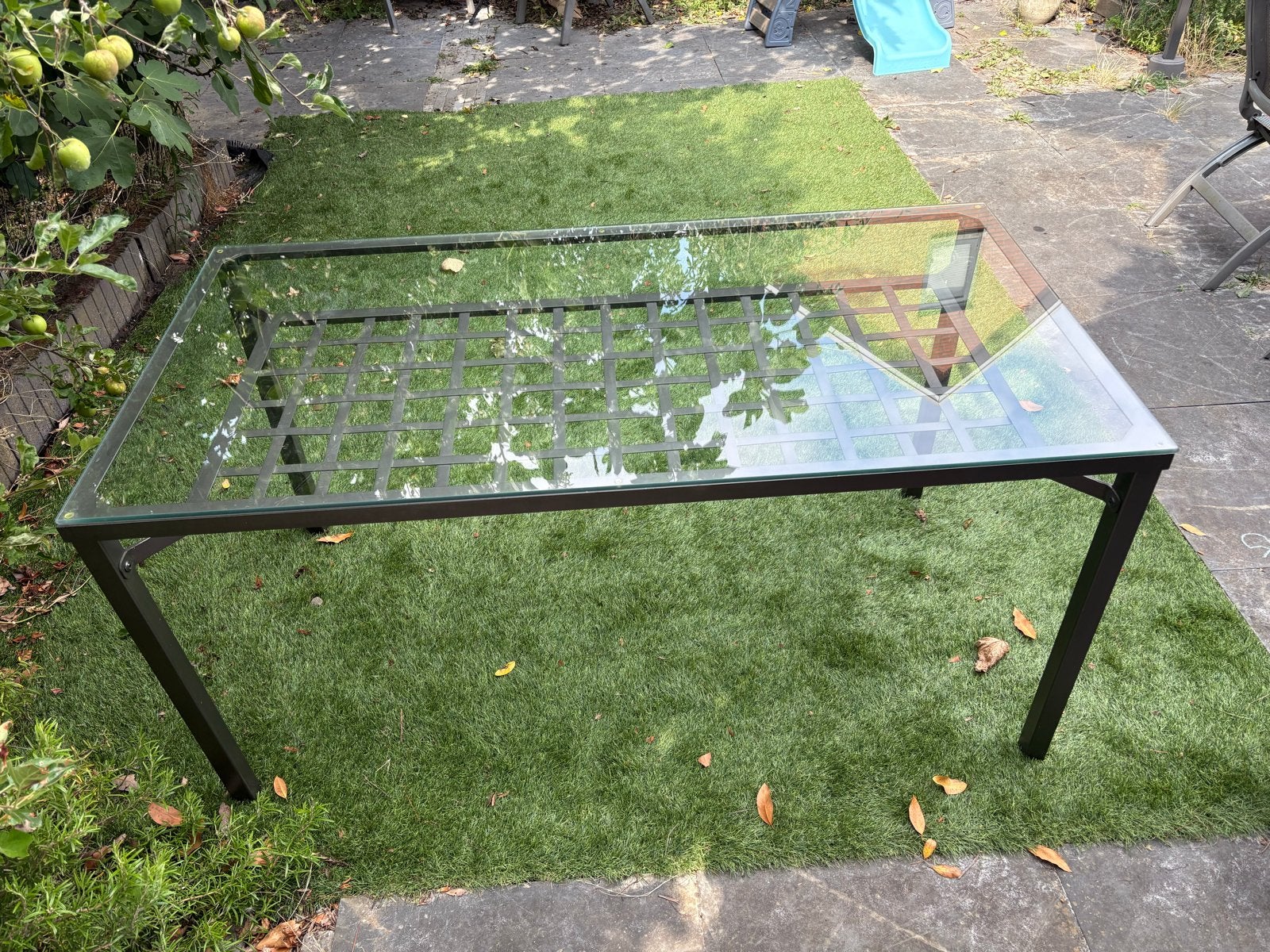 Glazen ikea granas eettafel met metalen onderstel 150x78, Huis en Inrichting, Tafels | Eettafels, Ophalen, Gebruikt, 50 tot 100 cm