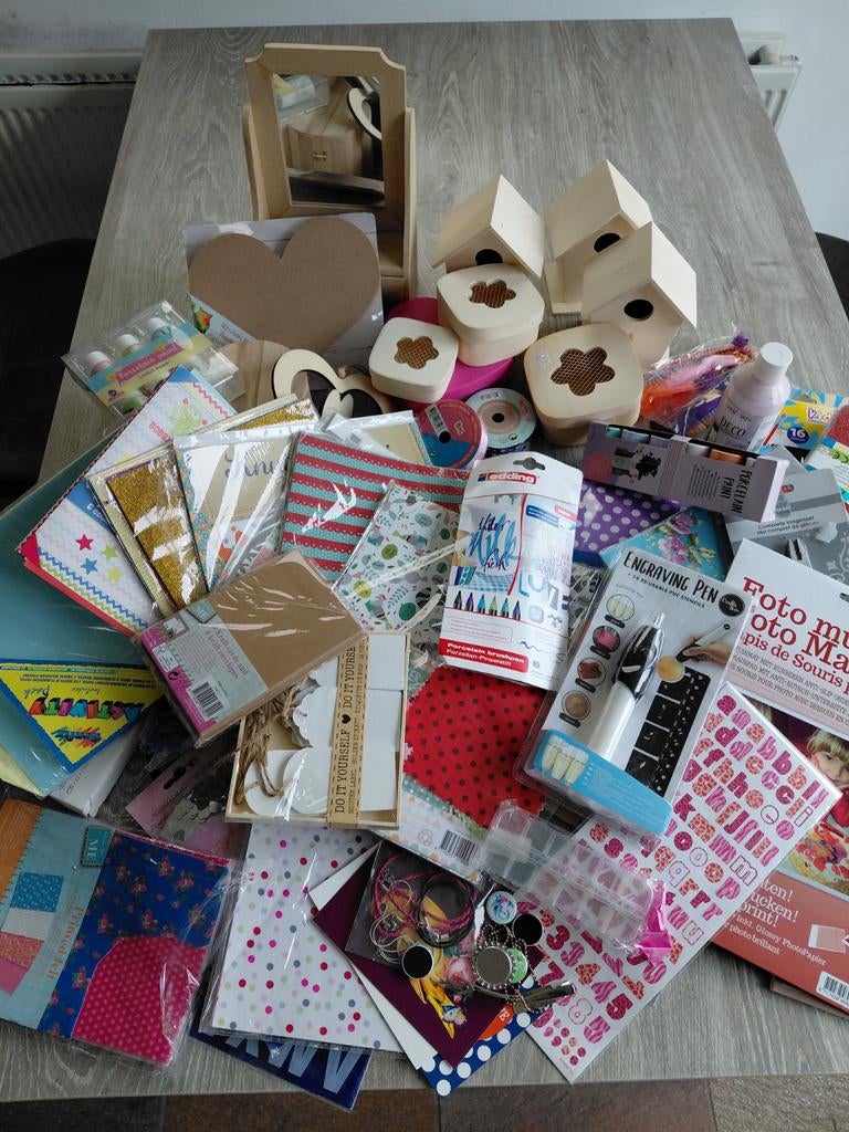 Groot knutselpakket - Meeste is nieuw, Ophalen, Nieuw, Meerkleurig, Hout