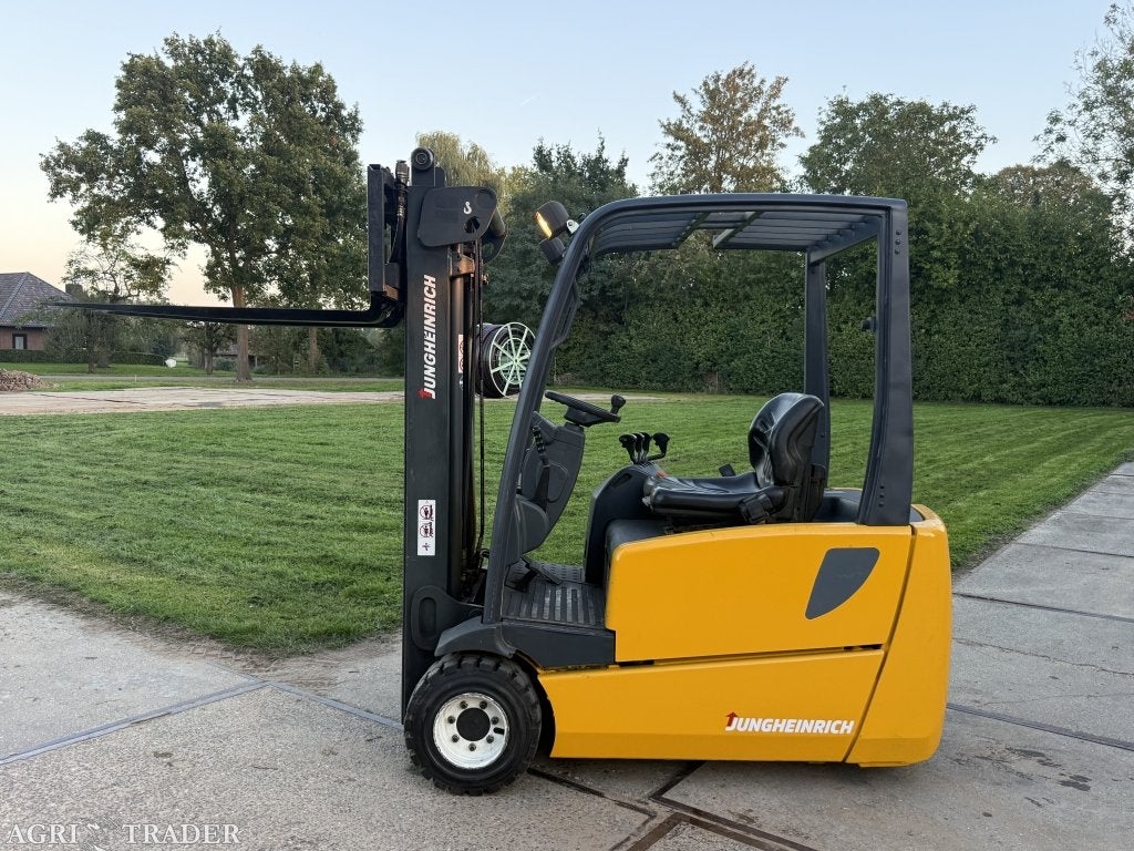 Jungheinrich 2000KG triplo 4.5M freelift Sideshift 4e ventie, Info@vanbeurdenheftrucks.nl, Jungheinrich, Heftruck, Ophalen of Verzenden