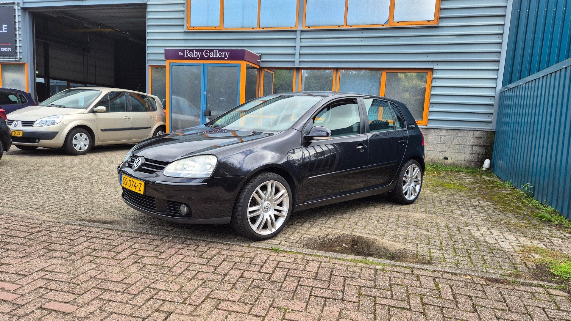 Volkswagen Golf 1.6 Trendline 5 Deurs #Airco #Elec.ramen#Nie, Auto's, Voorwielaandrijving, Metallic lak, Stof, Gebruikt