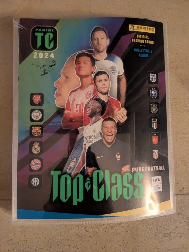 Panini Top Class 2024 Album met 214 kaarten en 7 Unbeatables, Ophalen of Verzenden, Gebruikt, Buitenlandse clubs, Spelerskaart