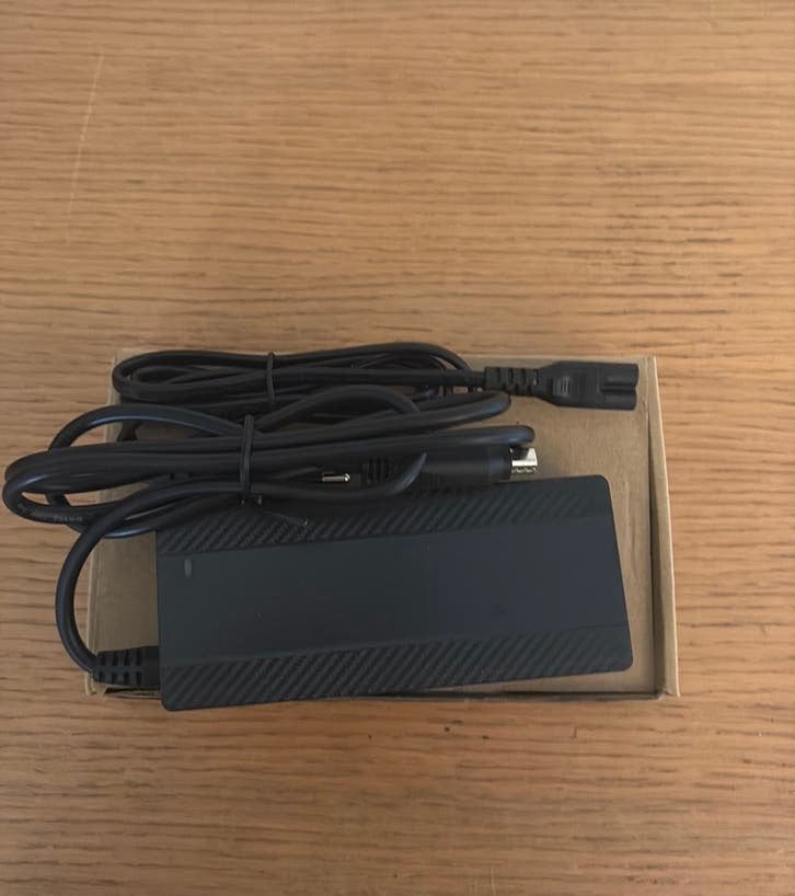 Nieuwe Acculader phylion 3 pins, Verzenden, Nieuw, Overige typen