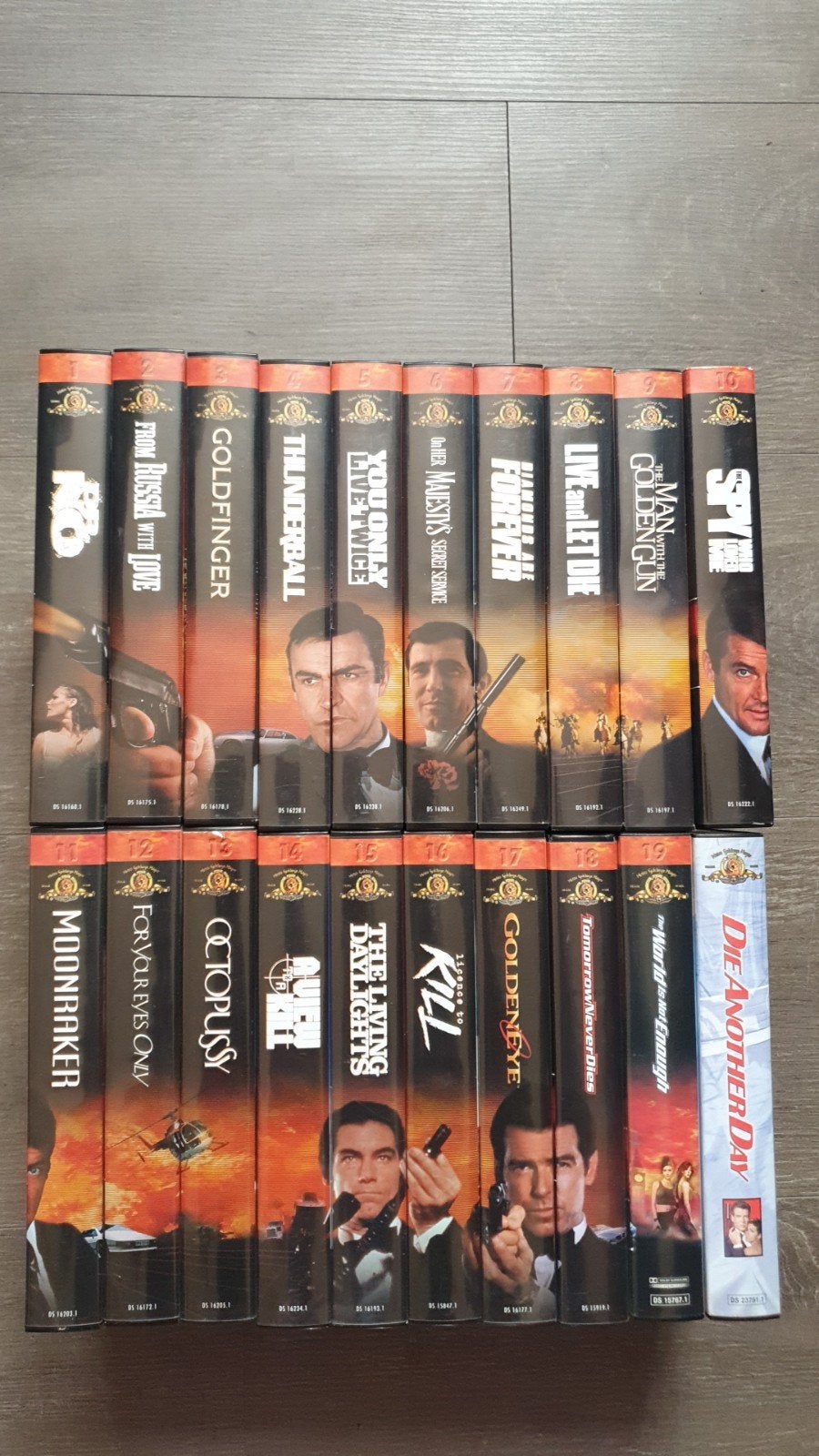 James Bond VHS Collectie - Diverse Films, Cd's en Dvd's, VHS | Film, Nederlands ondertiteld, Engels, Ophalen of Verzenden, Zo goed als nieuw