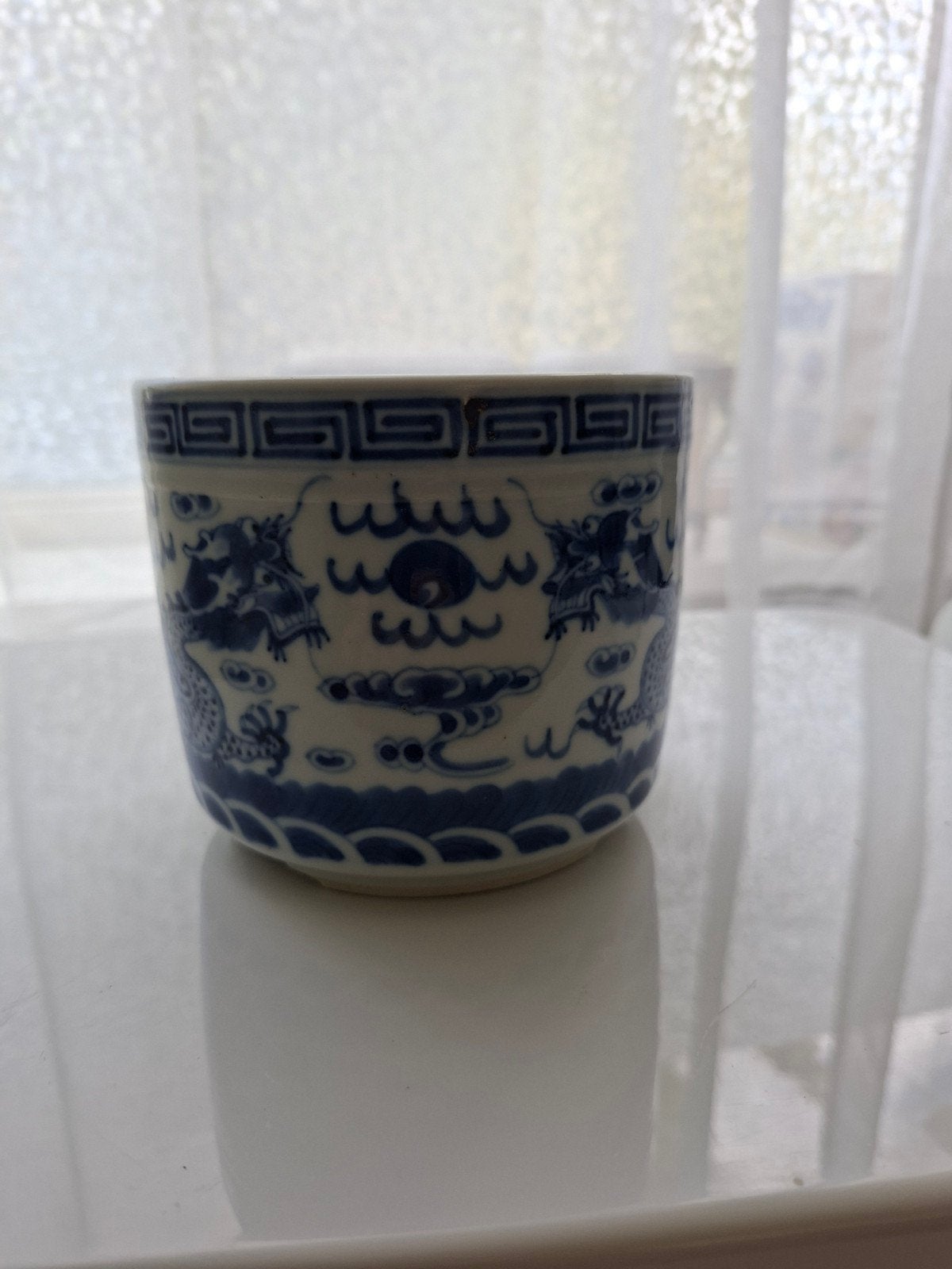 Handbeschilderd Chinees Porselein Potje met Draken, Antiek en Kunst, Ophalen of Verzenden