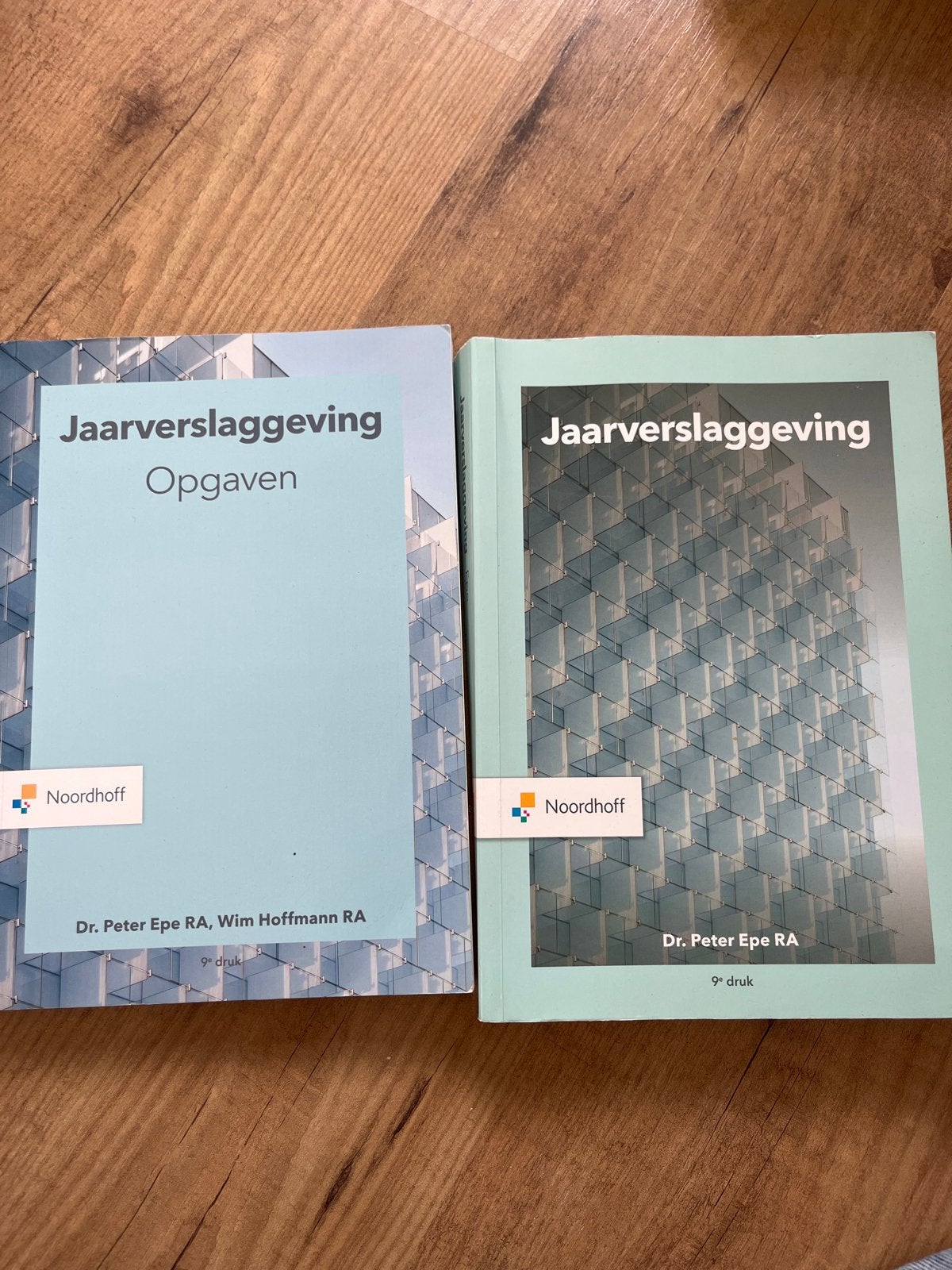 Jaarverslaggeving - Boek en Opgaven (9e druk), Ophalen, Gamma, Zo goed als nieuw, HBO