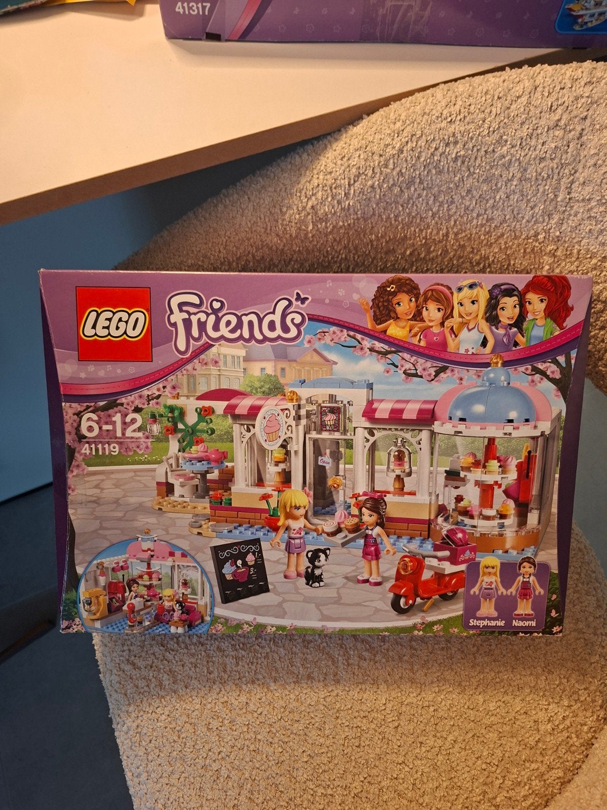 LEGO Friends 41119: Heartlake Cupcake Café complete set, Lego, Friends, Ophalen of Verzenden, Complete set
