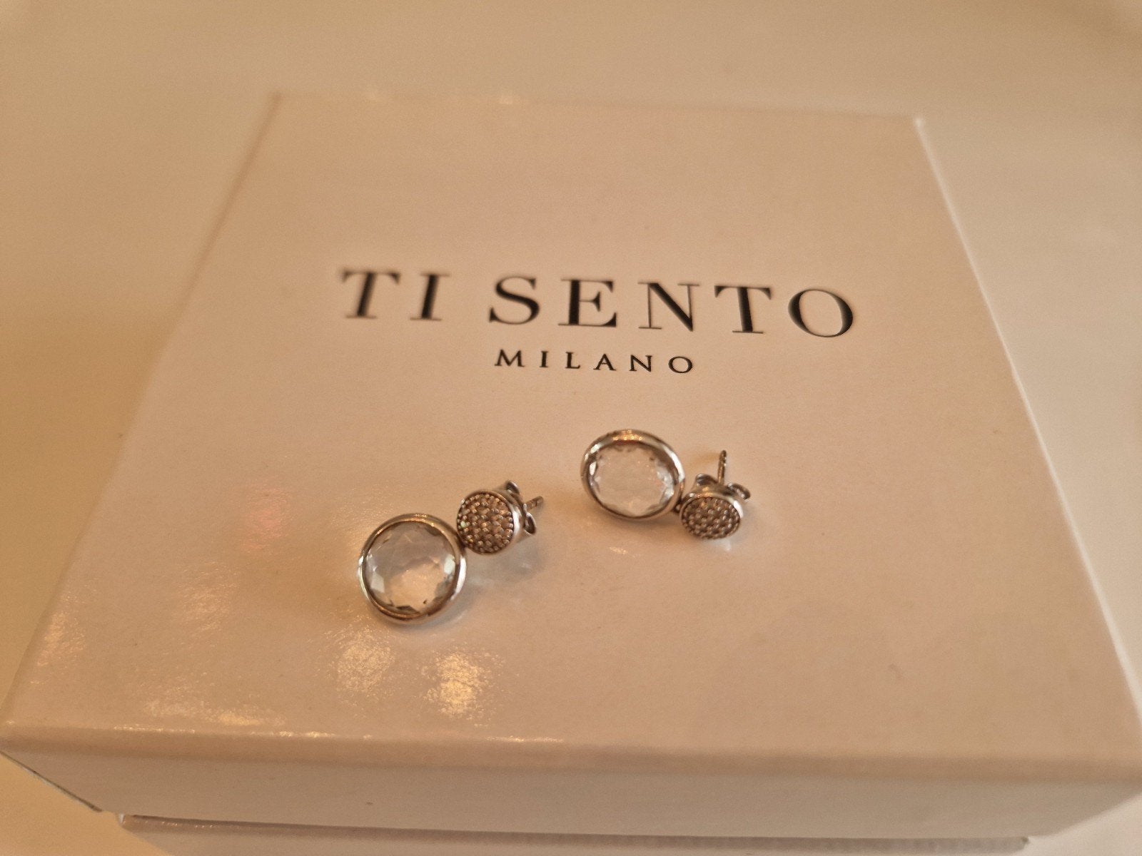 Ti Sento Milano Oorbellen met Kristal en Zirkonia, Met strass, Ophalen of Verzenden, Zo goed als nieuw, Knopjes of Stekers