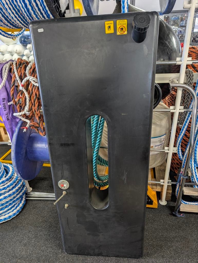 Nieuwe Seimco kunststof dieseltank ±120L – lage inbouwtank, Ophalen, Nieuw, Motor en Techniek
