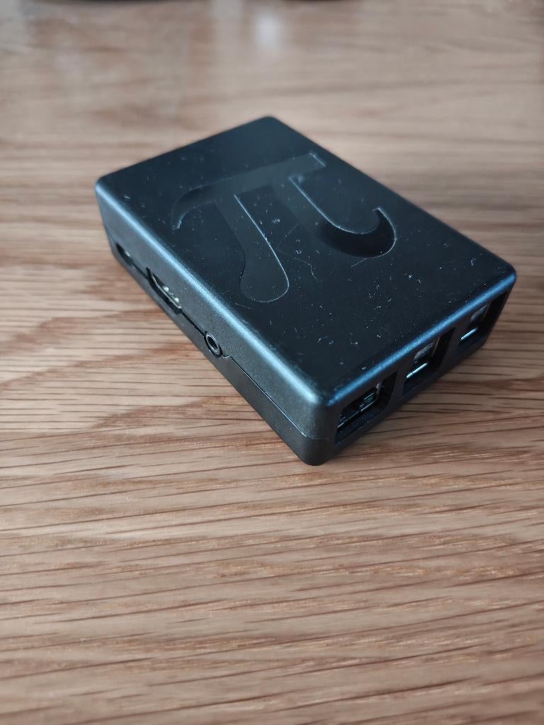 Raspberry Pi 2 Model B V1.1 – complete set, Hobby en Vrije tijd, Elektronica-componenten, Ophalen, Zo goed als nieuw