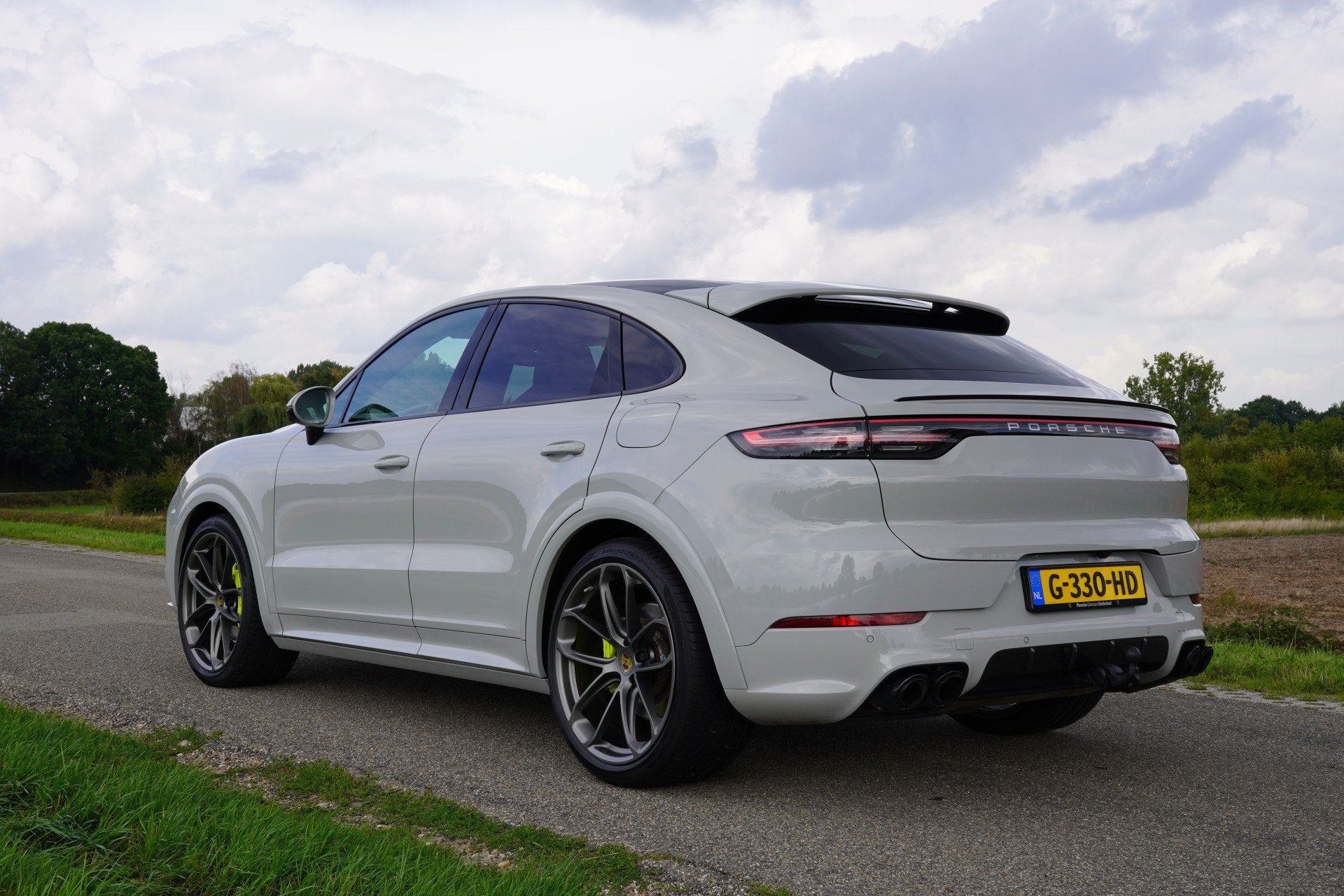 Porsche Cayenne Coupé 3.0 Hybride / Light Weight Pack / Car, Auto's, Automaat, Gebruikt, 2995 cc, Leder en Stof