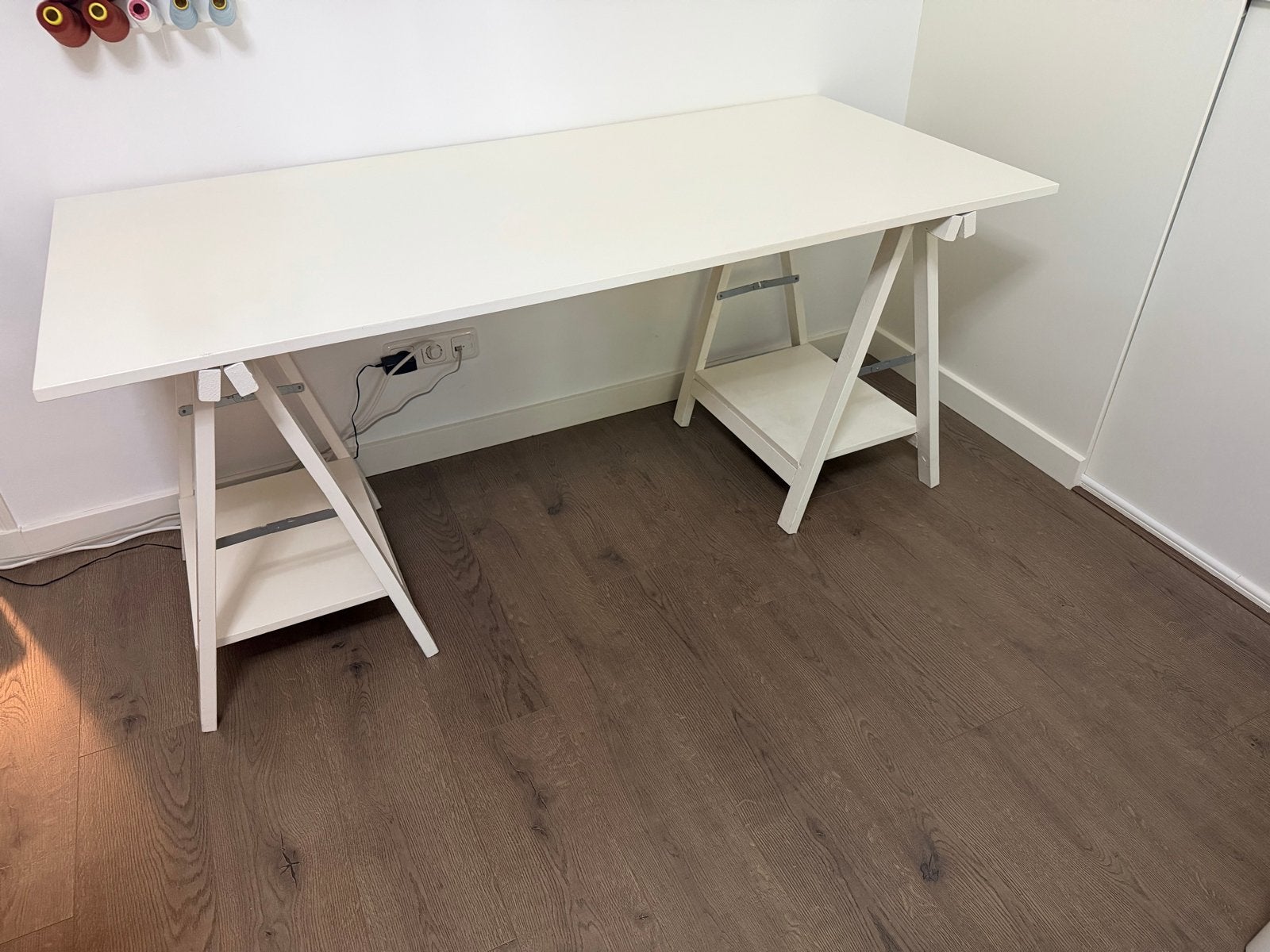 Wit houten bureau 75x165x75 cm, Huis en Inrichting, Ophalen, Gebruikt, Wit, Hout