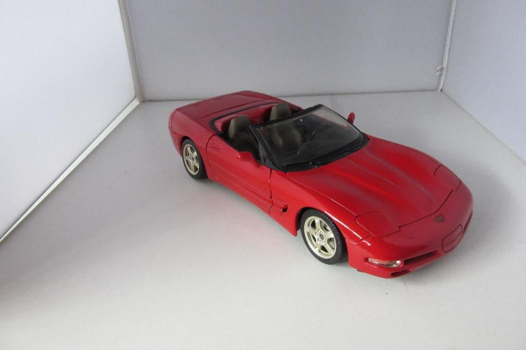 Chevrolet Corvet C5 Cabrio 1997 1;18, Ophalen of Verzenden, Zo goed als nieuw, Auto, Bburago