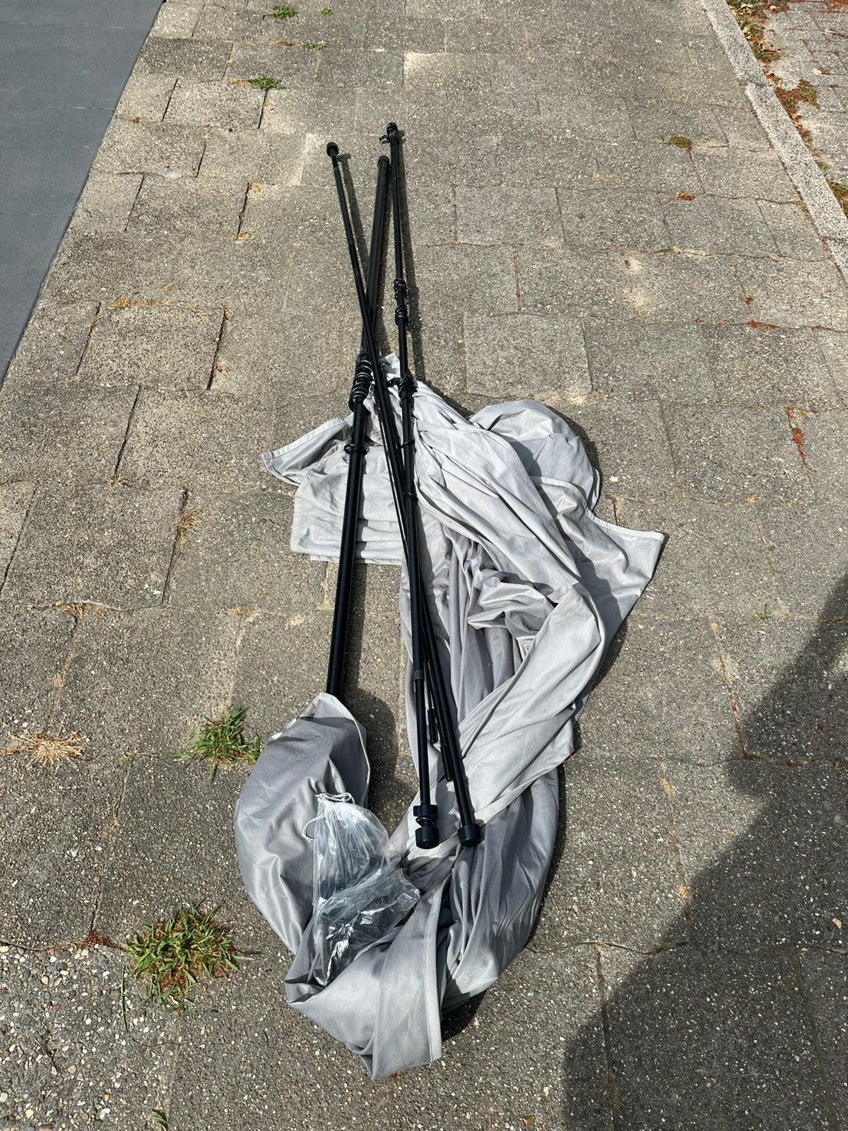 IKEA Bekräfta bekrafta gordijn rails met gordijnen 3 stuks), IKEA, Ophalen, Zo goed als nieuw, Gordijn