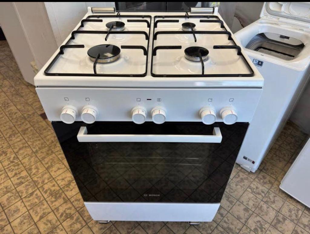 Te koop Bosch gasfornuis met 3D Hete lucht oven en grill, Witgoed en Apparatuur, Fornuizen, Ophalen of Verzenden, Zo goed als nieuw