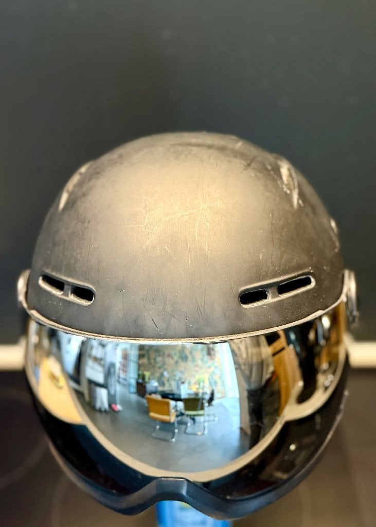 Ski helm met spiegelend vizier. Tenson T27-Y S/M. €35, Overige merken, Gebruikt, Overige typen, Ophalen of Verzenden