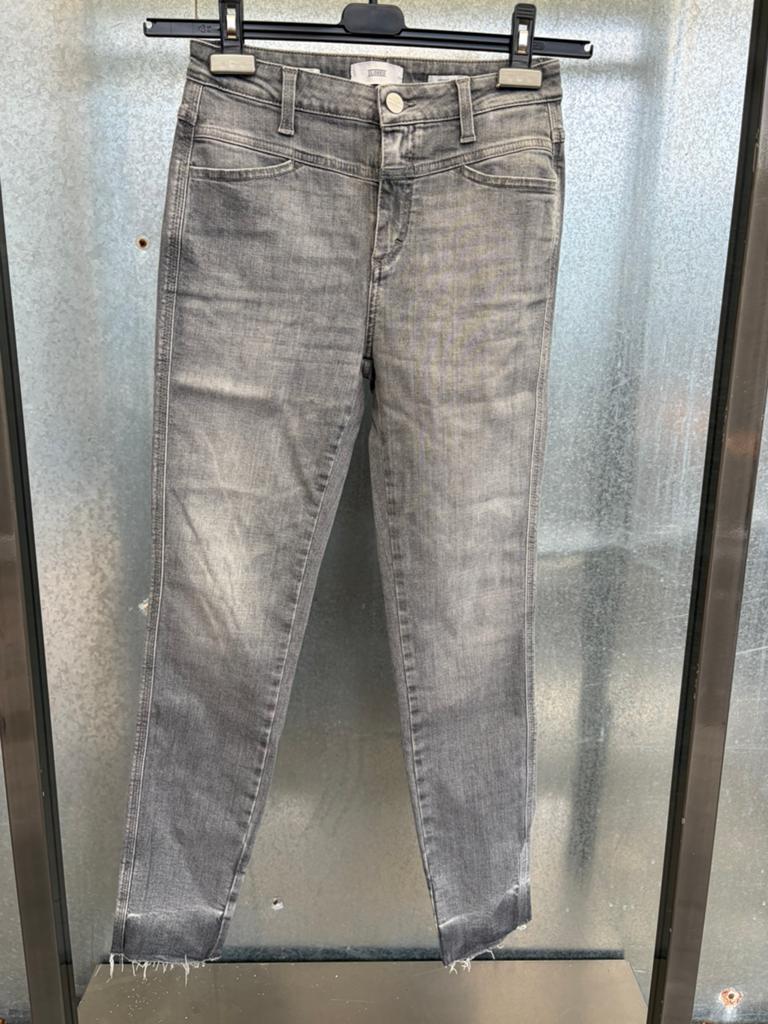 Closed jeans spijkerbroek 26 grijs, Kleding | Dames, Ophalen of Verzenden, Zo goed als nieuw, Grijs, W27 (confectie 34) of kleiner