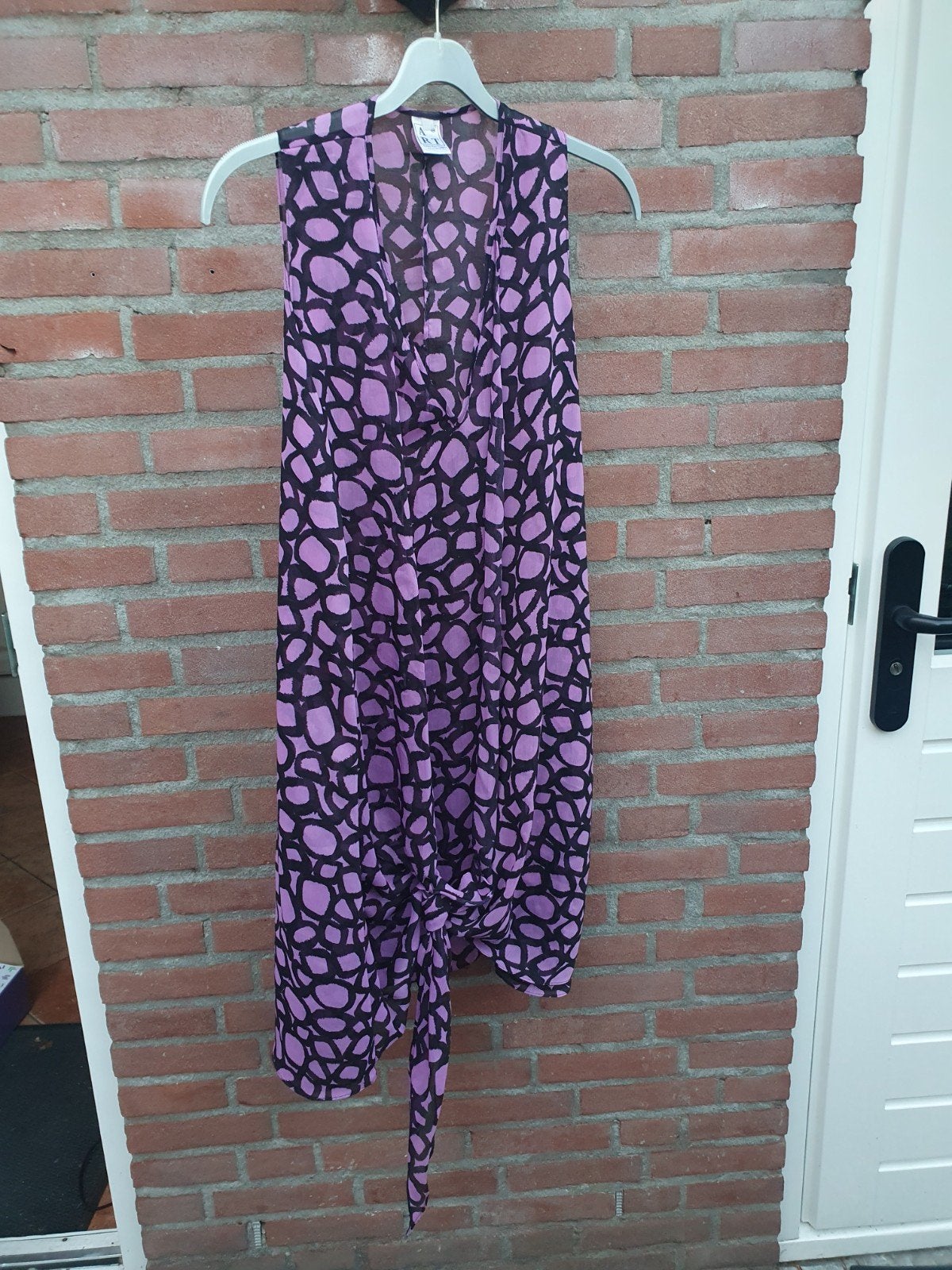Te koop Art jurk met knoop aan de onderkant maat XL, Kleding | Dames, Jurken, Ophalen of Verzenden, Zo goed als nieuw, Maat 46/48 (XL) of groter