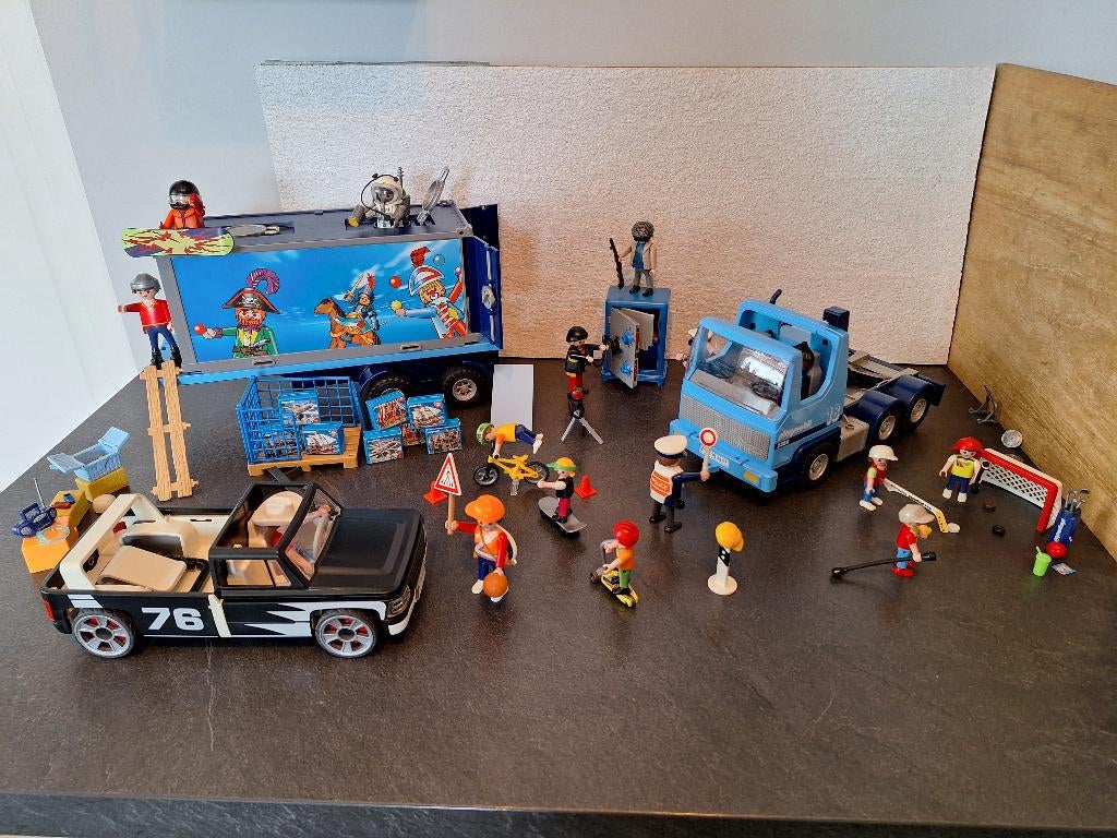 Playmobil truck, auto en stoere hangplek, Ophalen of Verzenden, Gebruikt, Los playmobil