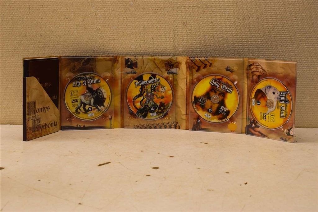 4 dvd box Montys en 3 klo Pythonia 47465, Ophalen of Verzenden, Gebruikt