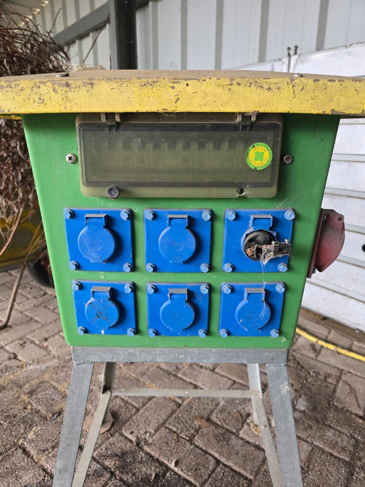Stroomkast / Verdeelkast/ Zwerfkast 64A 220v / 380v, Ophalen of Verzenden, Gebruikt, Overige merken, Stekkerdoos