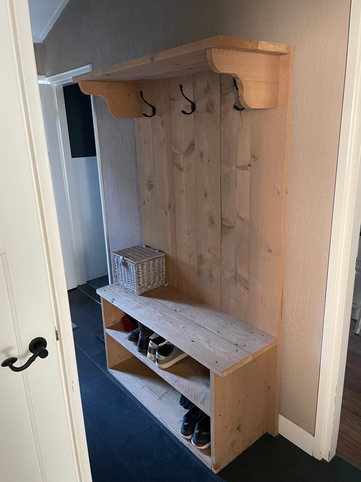 Houten kapstok / schoenenkast, Huis en Inrichting, Kasten | Schoenenkasten, Ophalen, Zo goed als nieuw