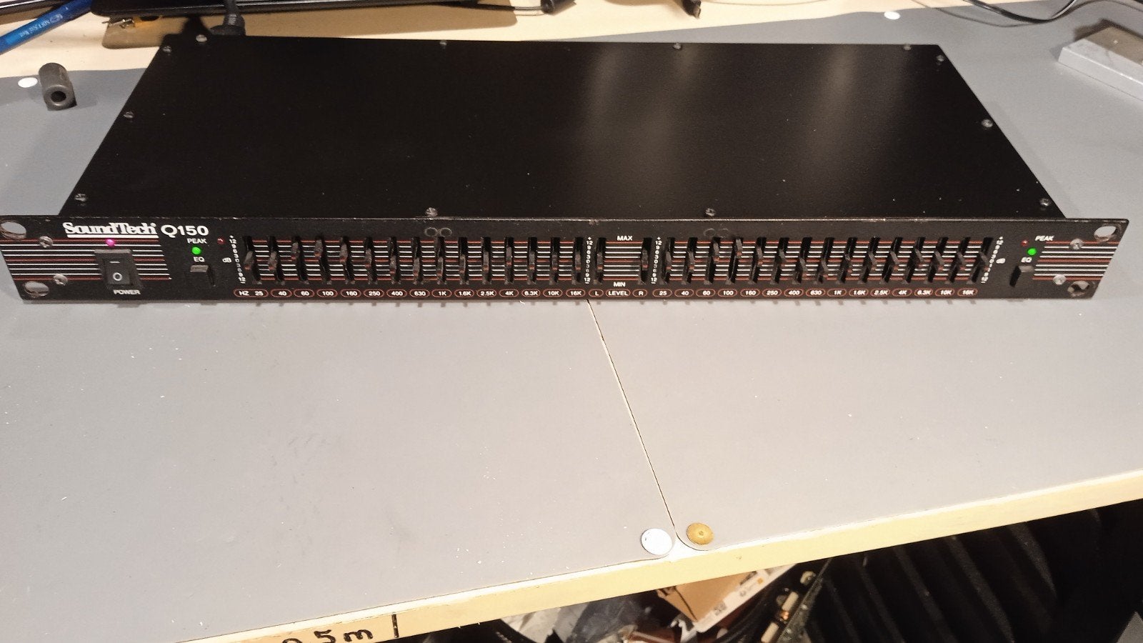 SoundTech Equalizer 2x15 (Made in USA) Prima staat, Ophalen of Verzenden, Zo goed als nieuw