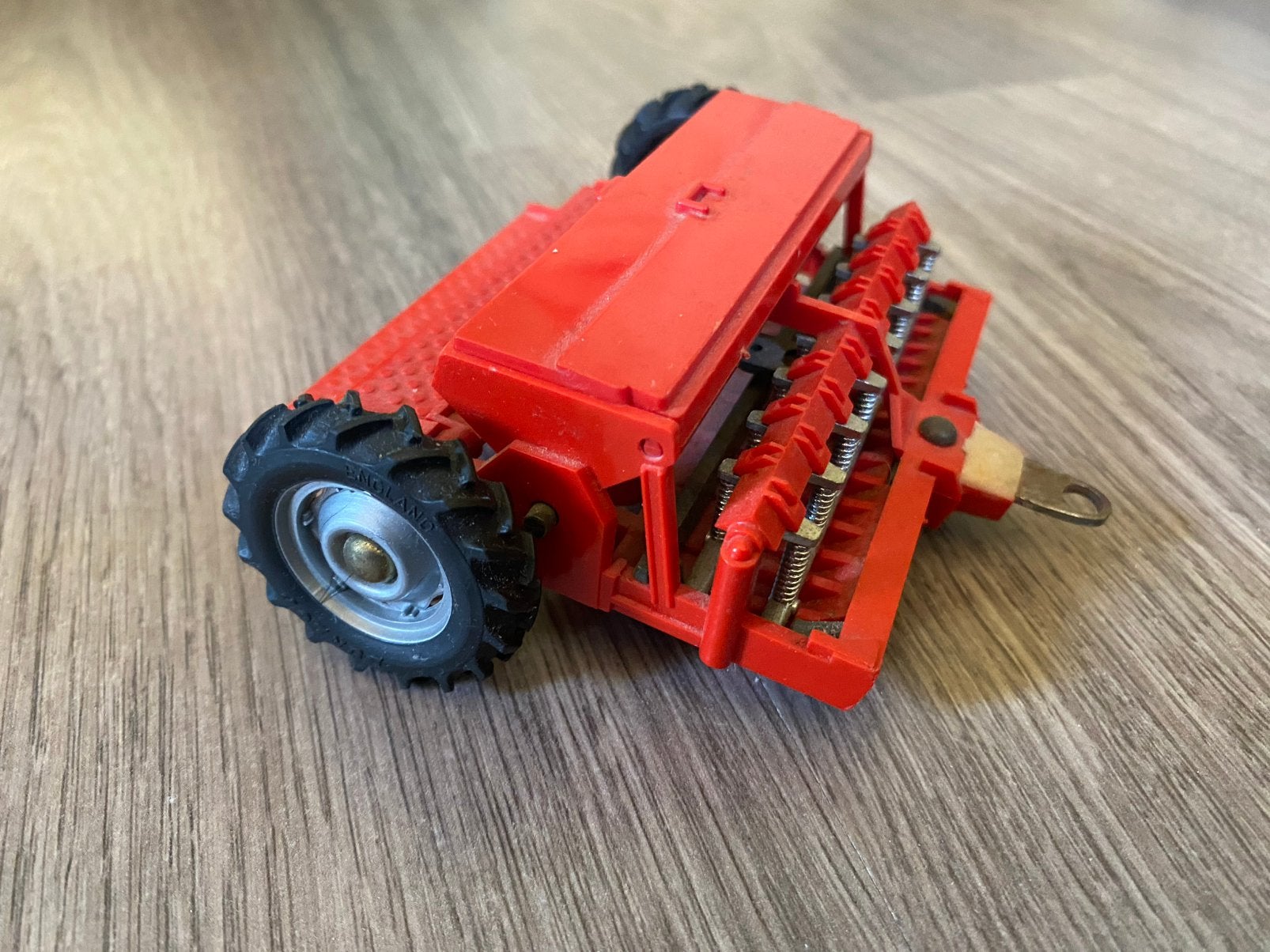 Britains Seed Drill Massey Ferguson, Ophalen of Verzenden, Gebruikt, Tractor of Landbouw, Britains