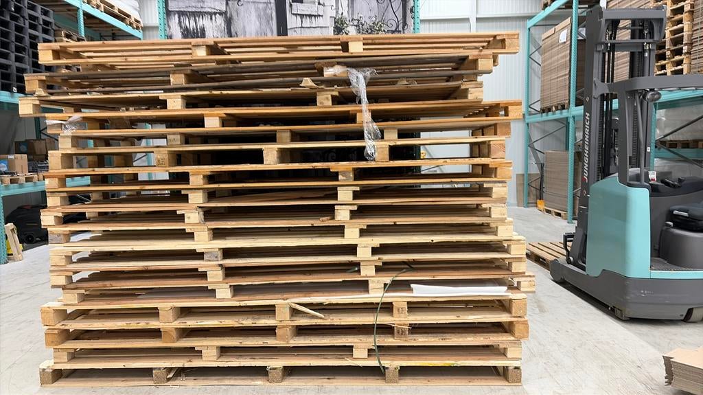 Afval brandhout aanmaakhout pallets 320x100 cm gratis, Doe-het-zelf en Verbouw, Hout en Planken, Ophalen, Zo goed als nieuw, 50 mm of meer