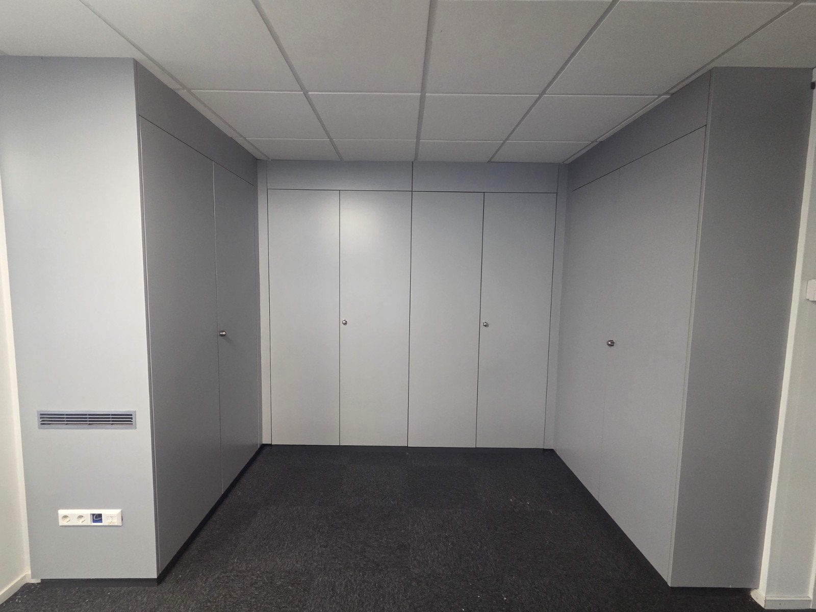 Grote ingebouwde kastenwand / archiefkasten – 4 kasten, Huis en Inrichting, Kasten | Kledingkasten, Ophalen, Gebruikt, 50 tot 75 cm