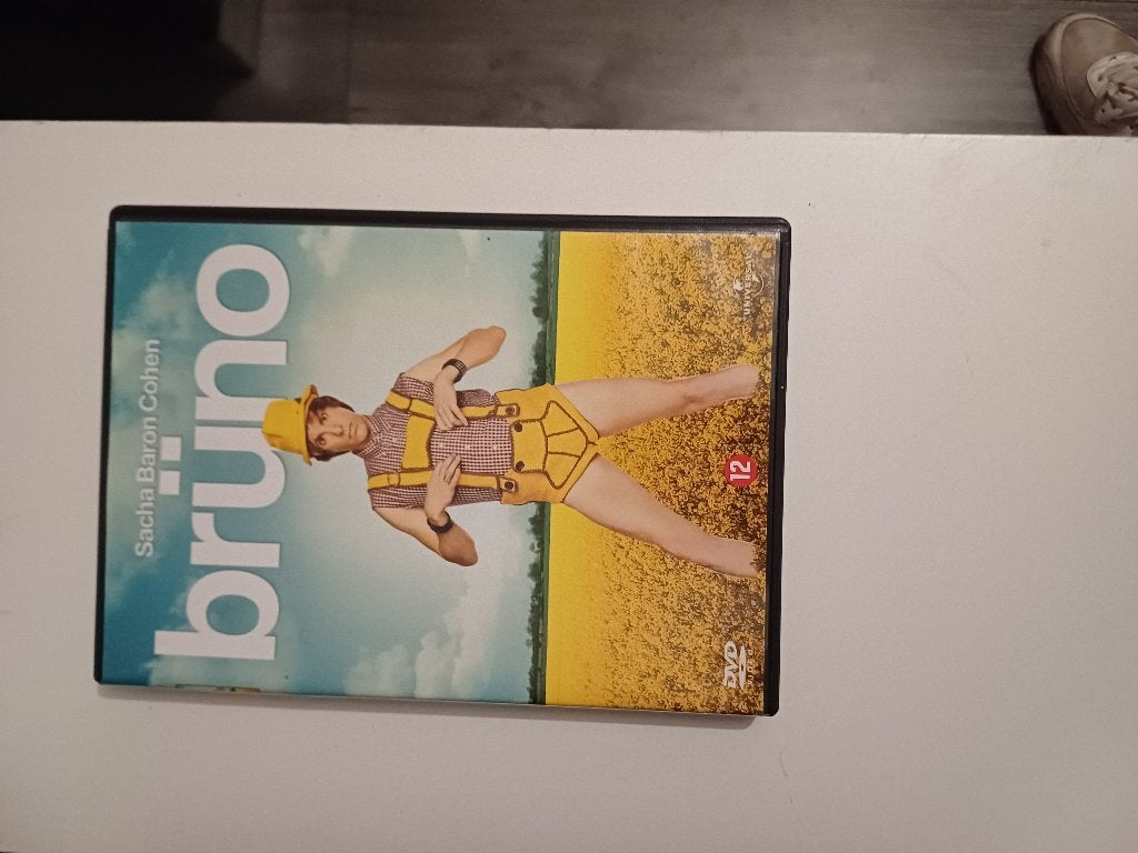 Brüno (DVD, 2009) – Sacha Baron Cohen’s gewaagde komedie, Alle leeftijden, Nederlands, Ophalen of Verzenden, Gebruikt