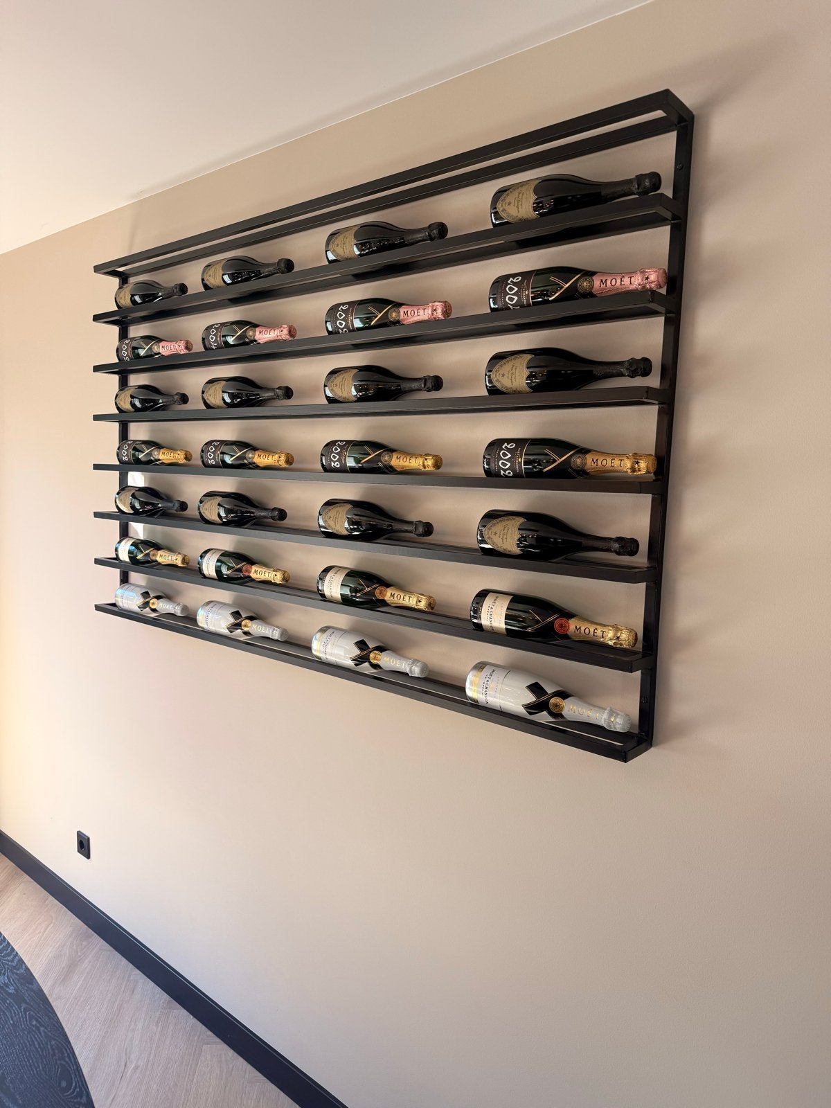 Champagne Rek met Dom perignon, moet chandon, veuve Clicquot, Ophalen, Zo goed als nieuw, 25 flessen of meer, 75 – 100