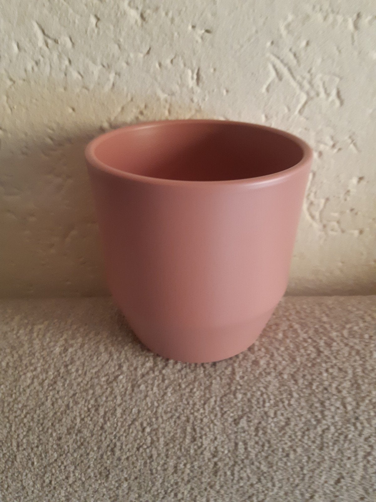 2 x Bloempot NIEUW ., Nieuw, Ophalen of Verzenden, Aardewerk, Binnen