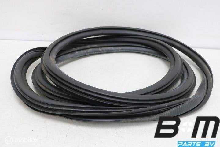 Portierrubber voorzijde Audi A3 8V SB E-tron 8V4831721, Gebruikt