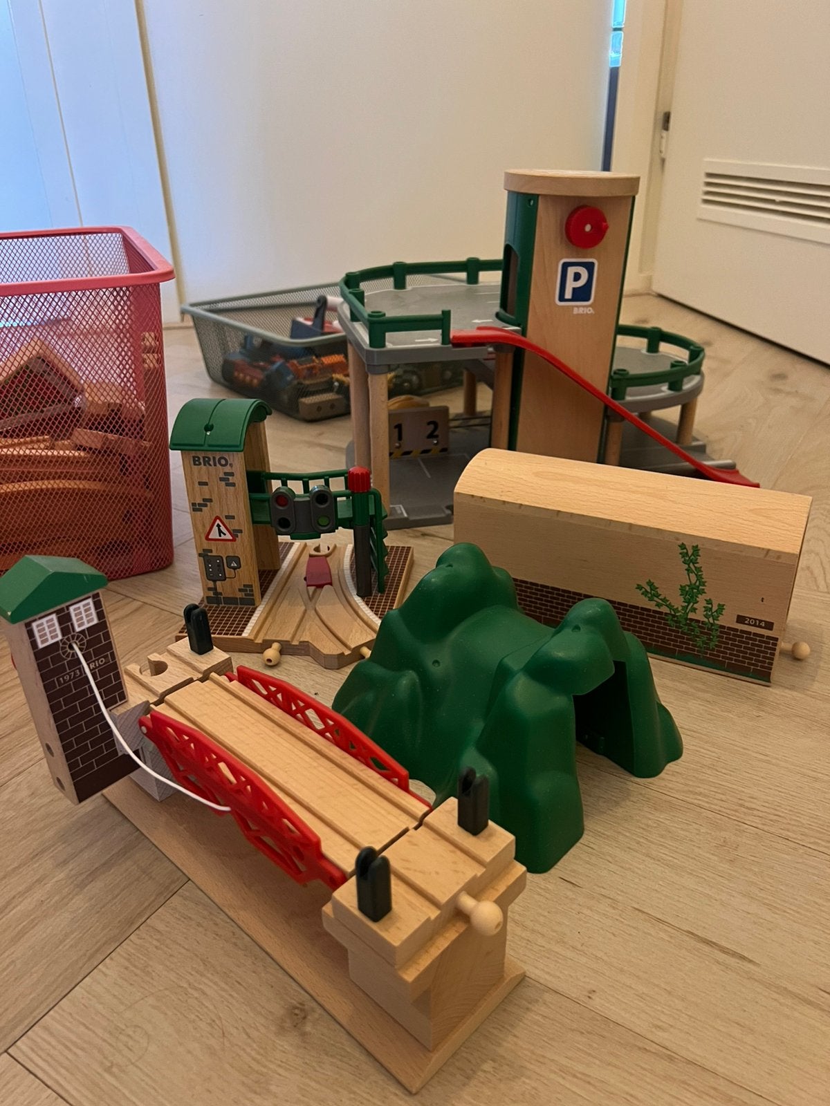 Heel veel brio, garage, ophaalbrug, treinbaan, Kinderen en Baby's, Ophalen of Verzenden, Zo goed als nieuw