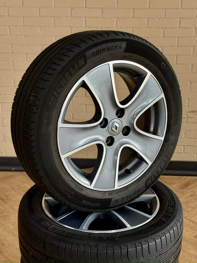 Renault Clio 4 Velgenset | Banden+Velgen | 4x100 | Michelin, Auto-onderdelen, Banden en Velgen, Ophalen, Gebruikt, 16 inch, Banden en Velgen