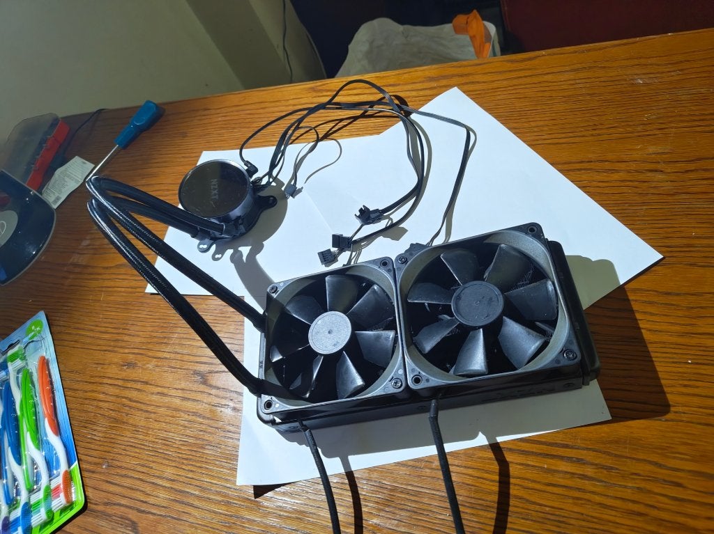 NZXT kraken X52, Computers en Software, Computerkoelers, Ophalen of Verzenden, Zo goed als nieuw, Waterkoeling