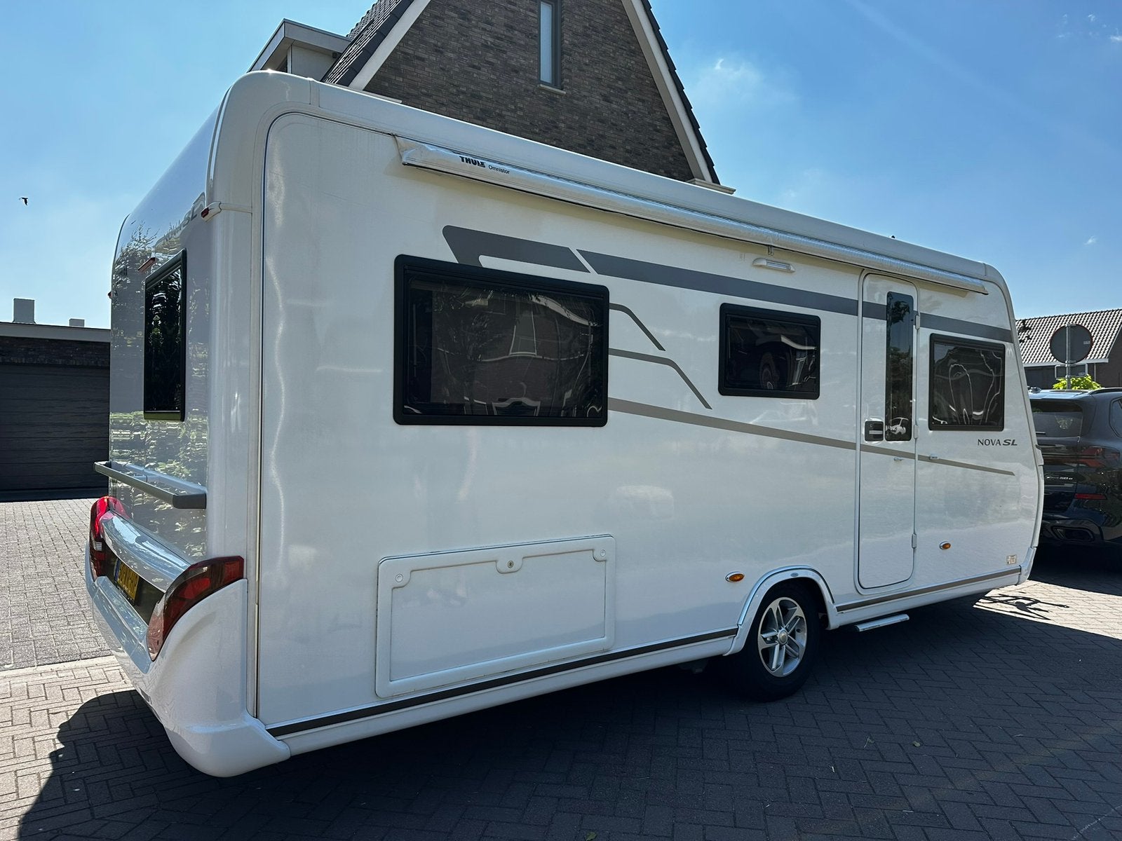 Thule Omnistor 1200 400 zakluifel, Ophalen, Zo goed als nieuw