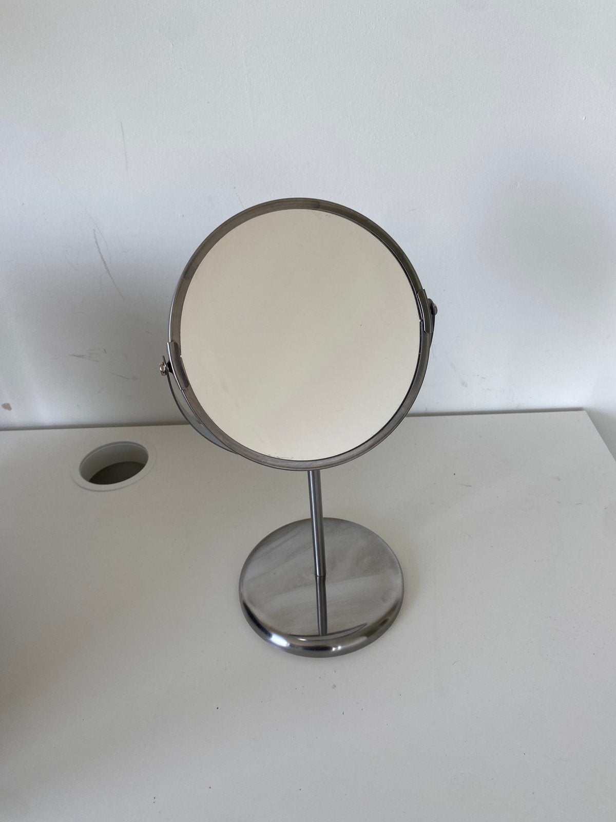 Makeup mirror with magnifier, Ophalen, Minder dan 50 cm, Rond, Zo goed als nieuw