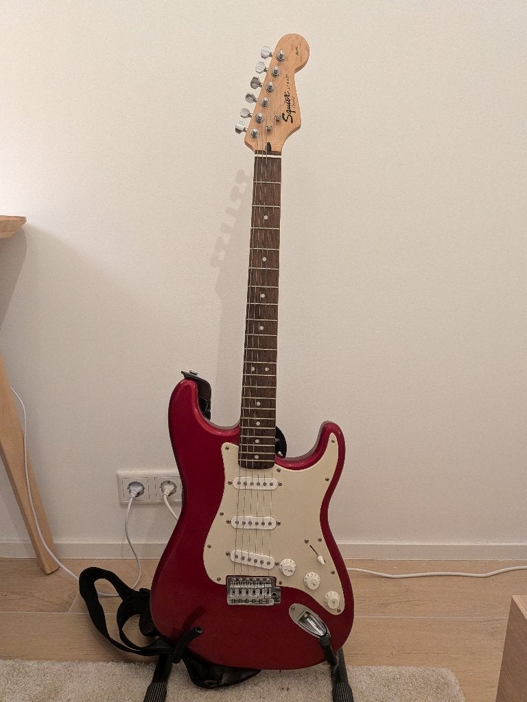 Squier set: Affinity Stratocaster + Frontman 10G Versterker, Ophalen, Fender, Met versterker, Zo goed als nieuw
