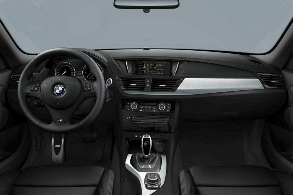 BMW X1 sDrive20i High Executive M sport | 2e eigenaar | NL a, 4 cilinders, Zwart, 184 pk, SUV of Terreinwagen