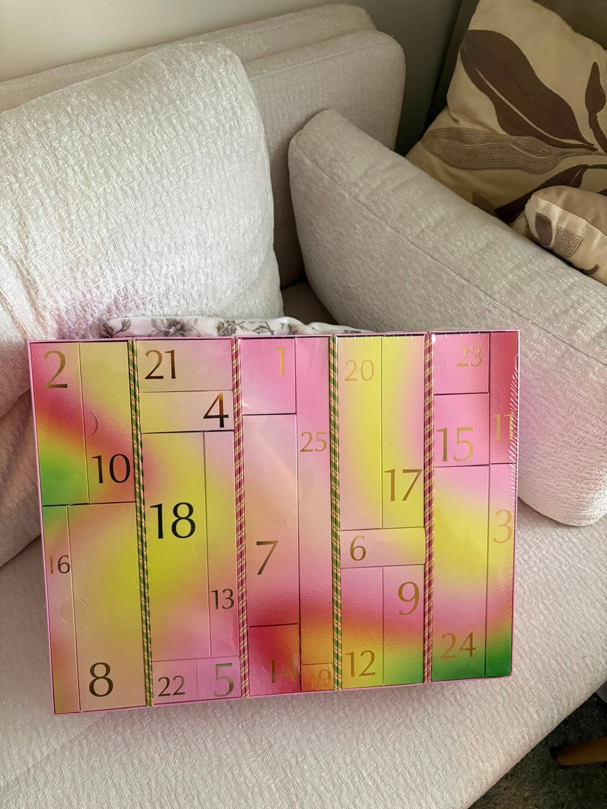 Adventskalender Bijenkorf 2026 t.w.v € 850, Bijenkorf, Amsterdam, Overige typen, Ophalen of Verzenden
