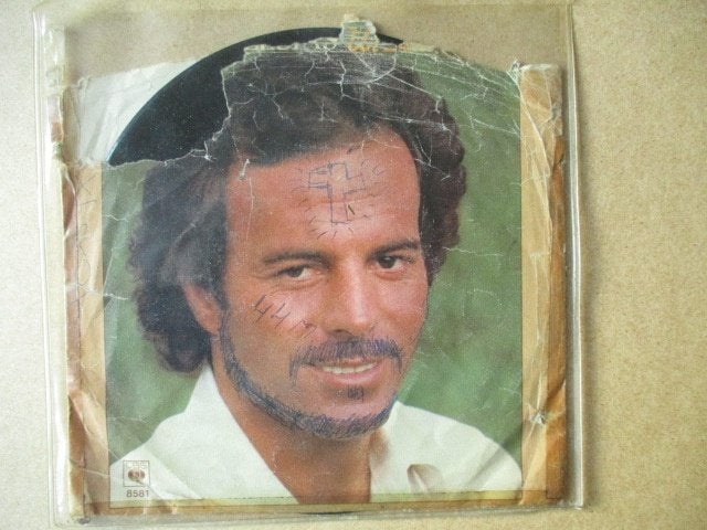 s2601 julio iglesias - un sentimental, Ophalen, Gebruikt, 7 inch, Overige genres
