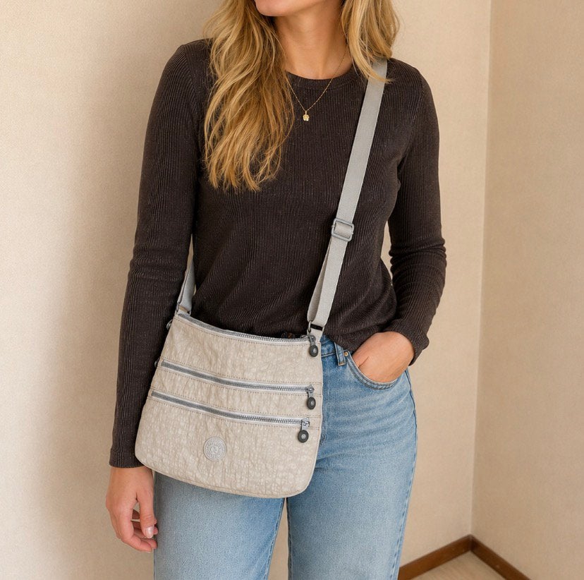 Kipling cross body bag, Ophalen of Verzenden, Zo goed als nieuw, Grijs, Schoudertasje