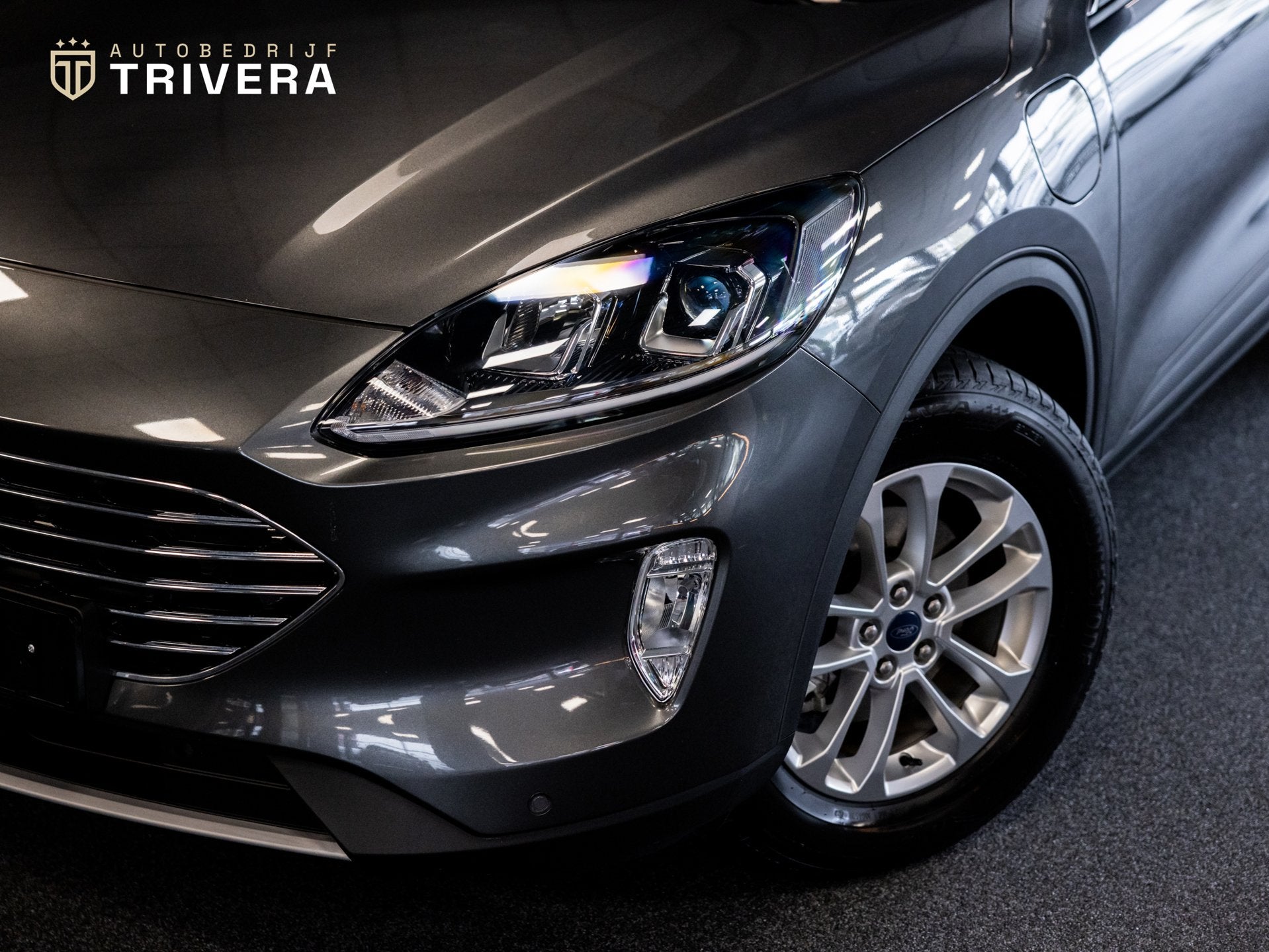 Foto 17 van Ford Kuga 2.5 PHEV Titanium l SoH 96% l CAM 360° l CARPLAY