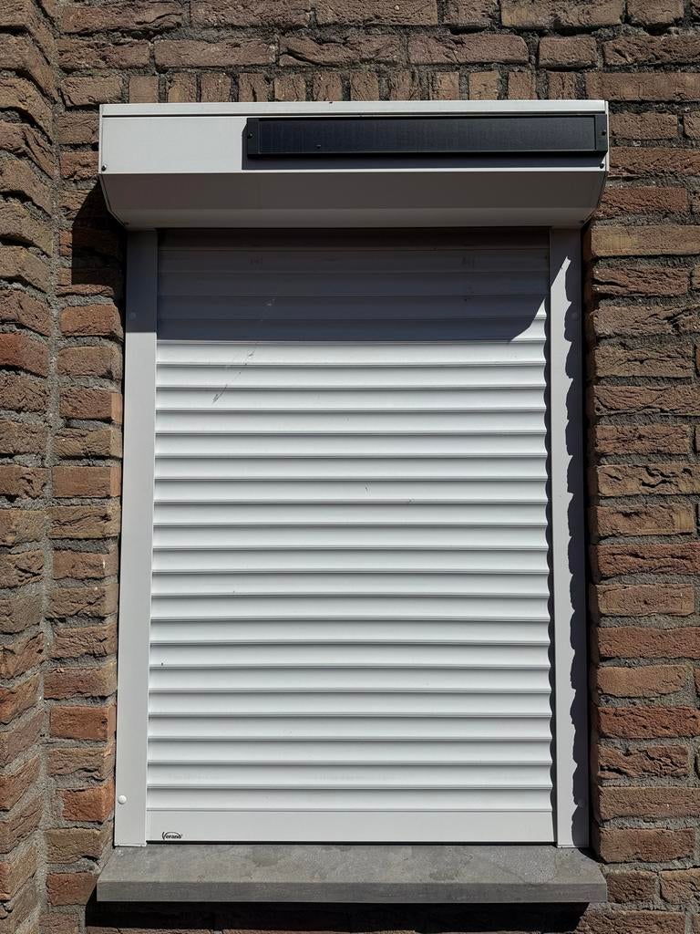 Elektrisch Rolluik met Afstandsbediening - 115x77cm, Doe-het-zelf en Verbouw, Rolluiken, Gebruikt, 100 tot 150 cm, Minder dan 100 cm