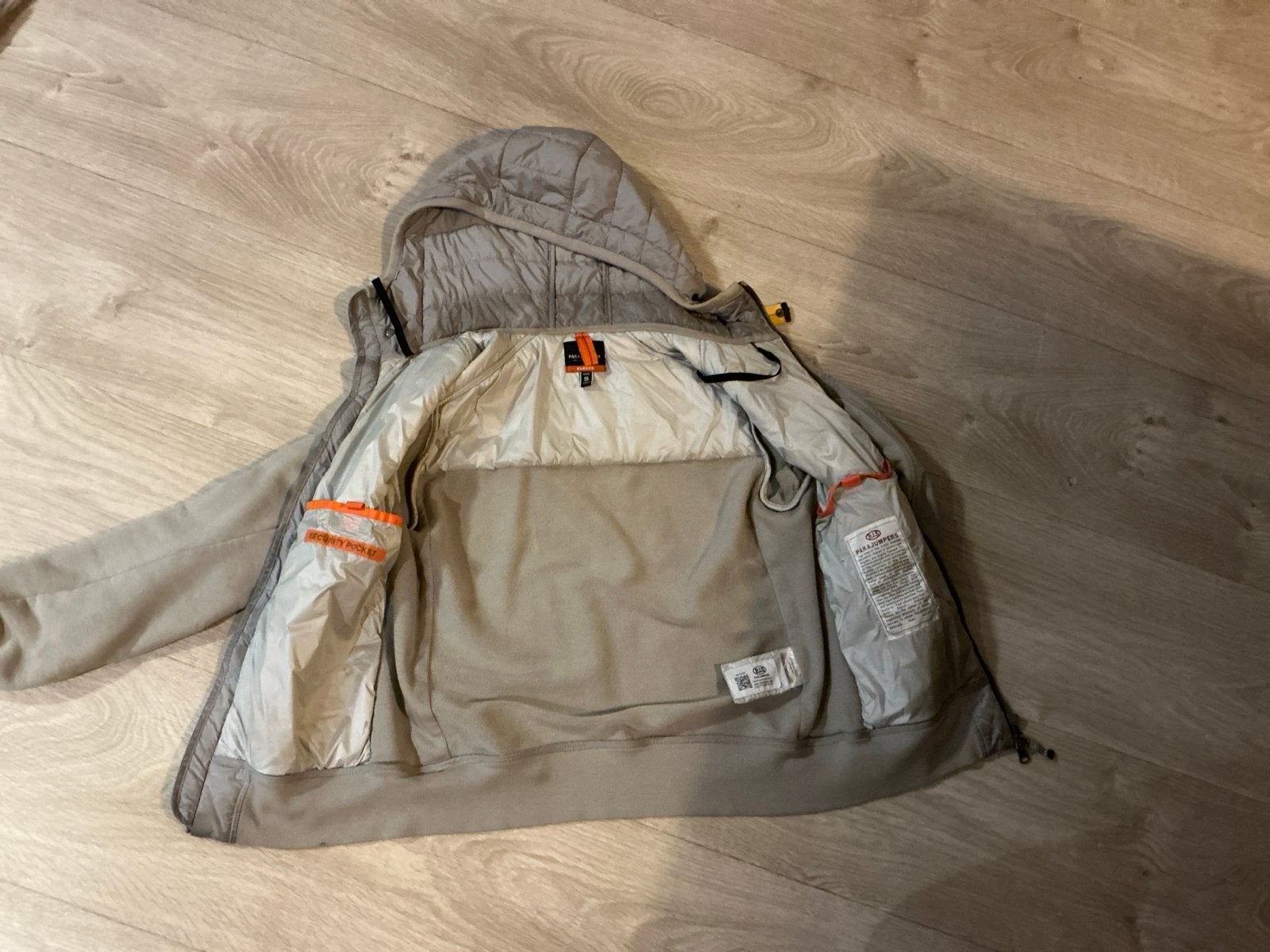Parajumpers jas, maat S, zo goed als nieuw, Ophalen of Verzenden, Zo goed als nieuw, Beige