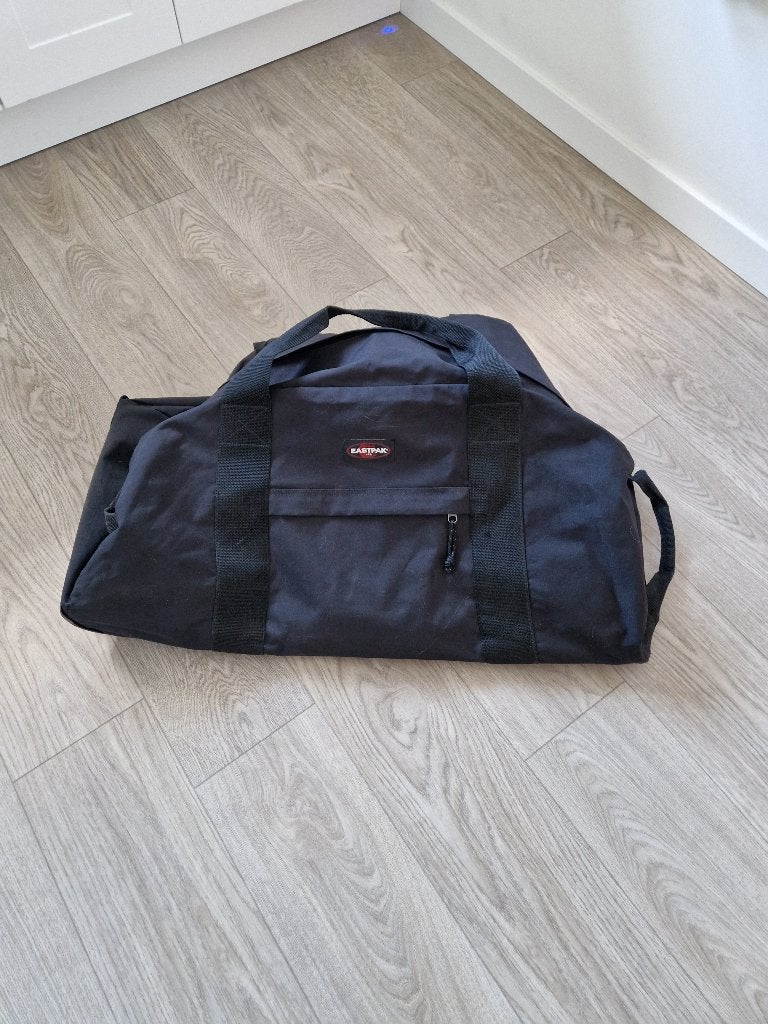 Eastpak reistas met wieltjes - Zwart, 30 cm of meer, Gebruikt, Zwart, 80 cm of meer
